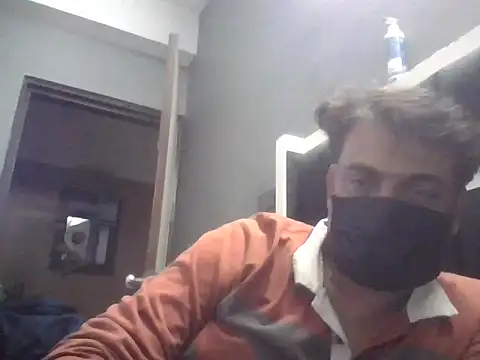 Snapshot of boobs5626 chatting on 03/17/25, 04:33 boobs5626 online show from 03/17/25, 04:33