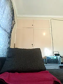 JuicyMilkyTizzy online show from 09/17/25, 07:43