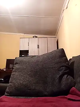 JuicyMilkyTizzy online show from 10/22/25, 09:25