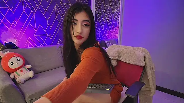 Snapshot of Tahara_Romanov chatting on 03/17/25, 12:25 Tahara Romanov online show from 03/17/25, 12:25