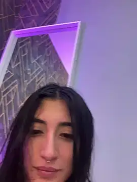 Snapshot of Tahara_Romanov chatting on 03/20/25, 08:51 Tahara Romanov online show from 03/20/25, 08:51