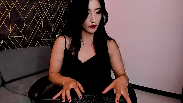 Snapshot of Tahara_Romanov chatting on 02/24/26, 05:44 Tahara Romanov online show from 02/24/26, 05:44