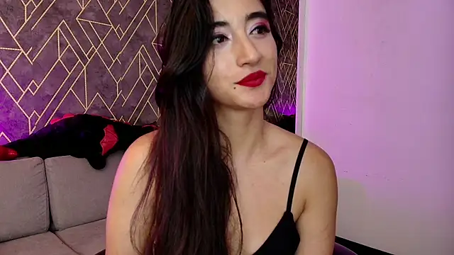 Snapshot of Tahara_Romanov chatting on 04/15/26, 07:58 Tahara Romanov online show from 04/15/26, 07:58
