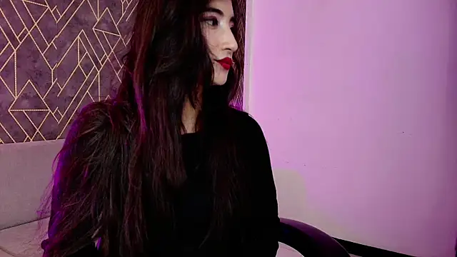 Snapshot of Tahara_Romanov chatting on 04/16/26, 04:41 Tahara Romanov online show from 04/16/26, 04:41