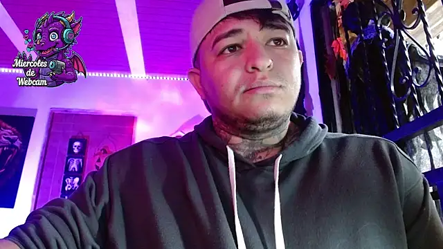 Snapshot of Strip_Classes_Col chatting on 10/08/25, 03:09 Strip Classes Col online show from 10/08/25, 03:09