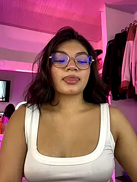  Camilaaa  online show from 09/11/25, 06:30