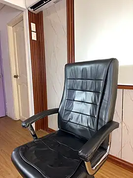 Snapshot of PinkyMoon chatting on 10/04/25, 05:16 PinkyMoon online show from 10/04/25, 05:16