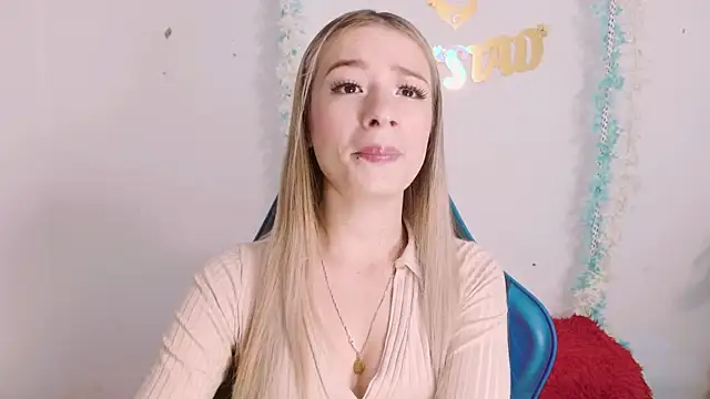 hannah 026 online show from 10/07/25, 01:41