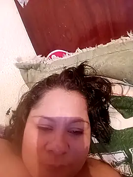 lia-taylor33 online show from 09/18/25, 01:40