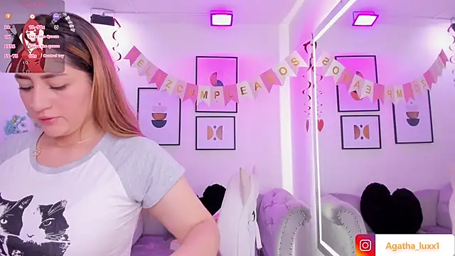 Agatha luxx online show from 10/22/25, 12:38