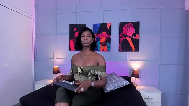 NehandaClarck  online show from 03/13/25, 04:05