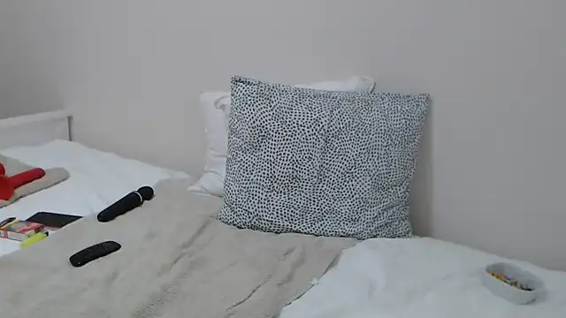 Melody73 online show from 10/07/25, 05:48