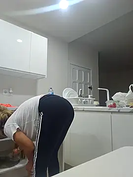 Melody73 online show from 10/09/25, 07:56