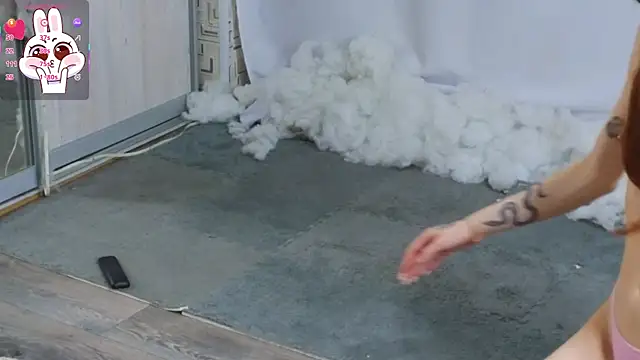 Snapshot of Lusy_PickMe chatting on 11/15/25, 06:33 Lusy PickMe online show from 11/15/25, 06:33