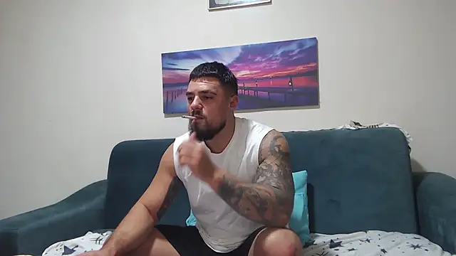 Tiberius hunk online show from 10/18/25, 03:09