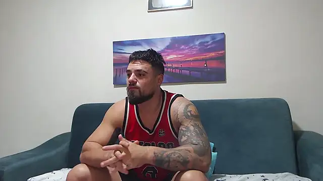 Tiberius hunk online show from 10/19/25, 07:53