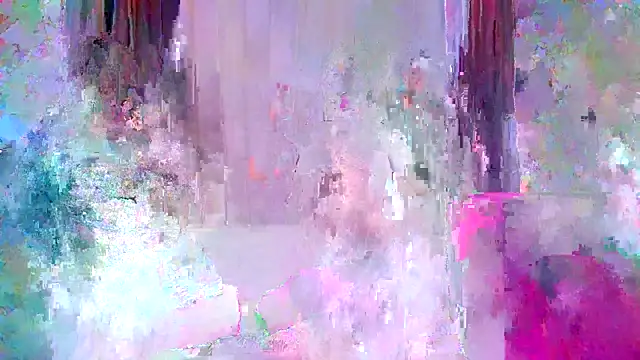 Snapshot of Love_Girl19 chatting on 10/23/25, 01:21 Love Girl19 online show from 10/23/25, 01:21