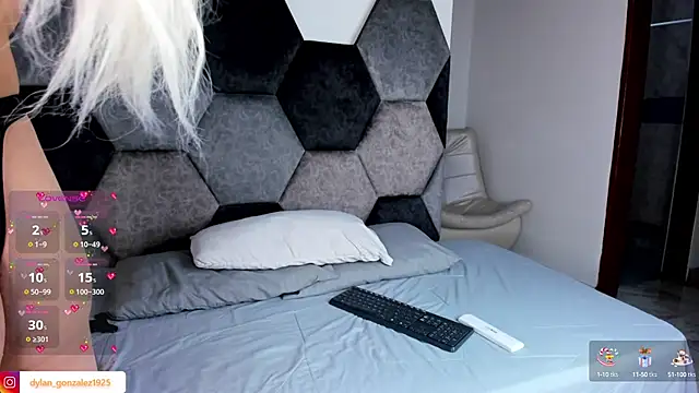 Dylan Turnerr online show from 09/17/25, 10:22