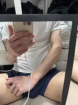 jae yuu online show from 03/11/25, 11:04