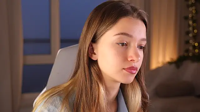 UdelaHathorne online show from 10/09/25, 02:59