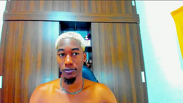 Dreamastercum  online show from 11/03/25, 10:10