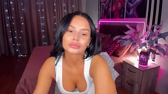 DanaSincere online show from 10/04/25, 05:49