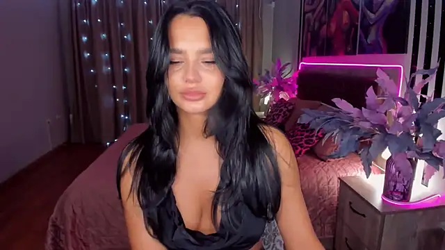 DanaSincere online show from 10/21/25, 03:40