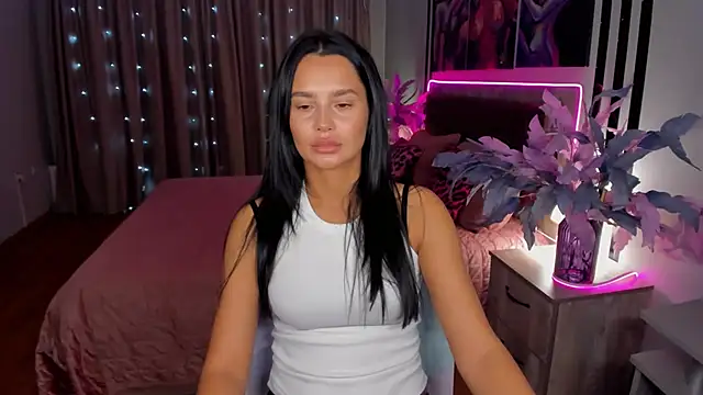 DanaSincere online show from 10/23/25, 03:39