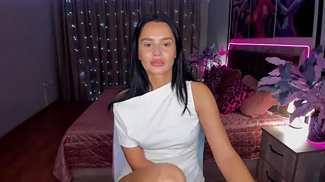 DanaSincere online show from 11/24/25, 03:50