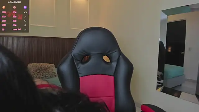 Snapshot of AGATHASMITH5 chatting on 11/27/25, 03:19 AGATHASMITH5 online show from 11/27/25, 03:19