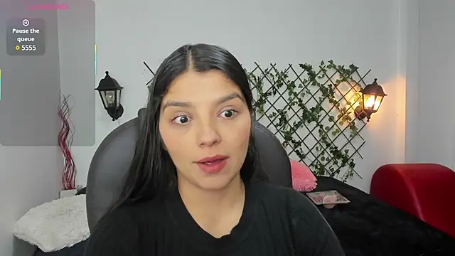 issa  nassar online show from 10/23/25, 01:54