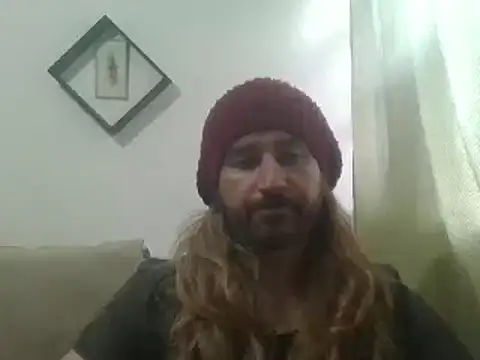 Snapshot of Donvelezi chatting on 03/01/25, 12:28 Donvelezi online show from 03/01/25, 12:28