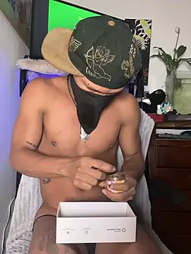 CRAZY-BOY99 online show from 07/19/26, 11:03