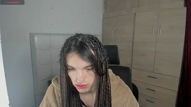 Maite Wings online show from 03/04/25, 12:01