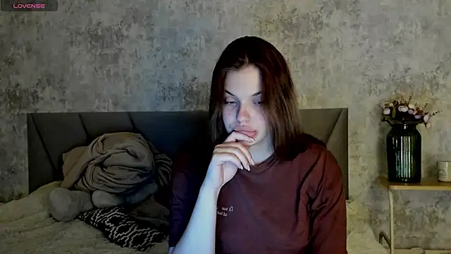 kitty Cathie online show from 04/29/26, 05:06