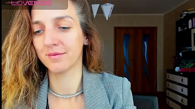 Snapshot of desired_zzoya chatting on 09/26/25, 04:27 desired zzoya online show from 09/26/25, 04:27