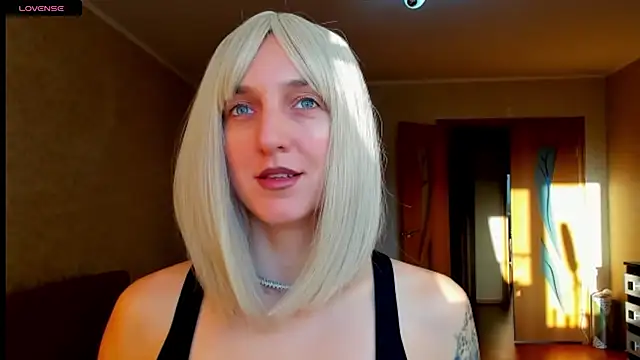 Snapshot of desired_zzoya chatting on 11/18/25, 03:01 desired zzoya online show from 11/18/25, 03:01