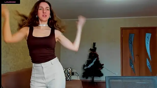 Snapshot of desired_zzoya chatting on 12/18/25, 03:56 desired zzoya online show from 12/18/25, 03:56