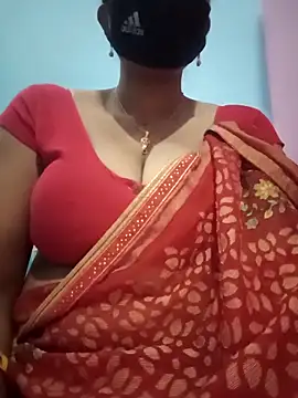 Snapshot of Sexyradha_ chatting on 03/08/26, 07:56 Sexyradha online show from 03/08/26, 07:56