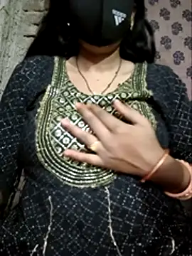 Snapshot of Sexyradha_ chatting on 04/18/26, 07:18 Sexyradha online show from 04/18/26, 07:18