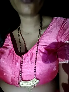 Snapshot of Sexyradha_ chatting on 05/06/26, 07:30 Sexyradha online show from 05/06/26, 07:30