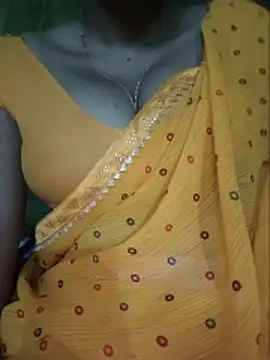 Snapshot of Sexyradha_ chatting on 05/16/26, 05:45 Sexyradha online show from 05/16/26, 05:45