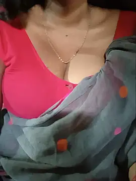 Snapshot of Sexyradha_ chatting on 05/21/26, 08:32 Sexyradha online show from 05/21/26, 08:32