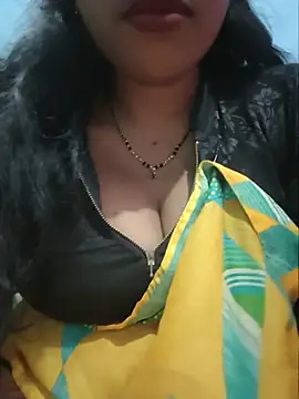 Snapshot of Sexyradha_ chatting on 07/14/26, 04:34 Sexyradha online show from 07/14/26, 04:34