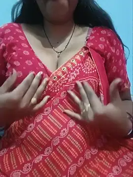 Snapshot of Sexyradha_ chatting on 07/26/26, 04:58 Sexyradha online show from 07/26/26, 04:58