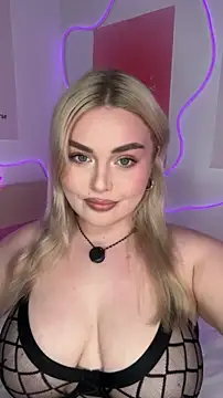 Snapshot of April_Vancee chatting on 04/29/26, 01:04 April Vancee online show from 04/29/26, 01:04