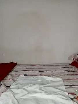 Snapshot of Missvixen81 chatting on 11/15/25, 12:02 Missvixen81 online show from 11/15/25, 12:02