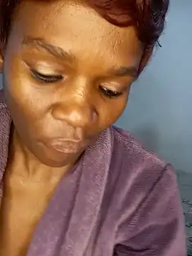 Missvixen81 online show from 05/22/26, 05:03