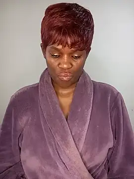 Missvixen81 online show from 06/06/26, 07:46