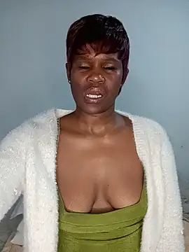 Missvixen81 online show from 06/21/26, 02:30